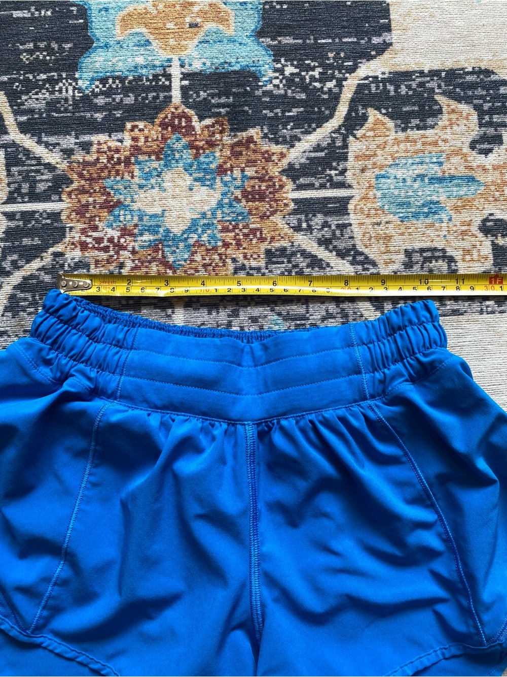 Lululemon Tracker Shorts Women’s Size 4  Blue - Picture 9 of 10